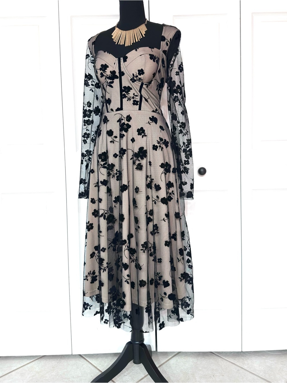 JJ HOUSE ~ Elegant Black Midi Lace Shell Floral Dress fully lined size XL